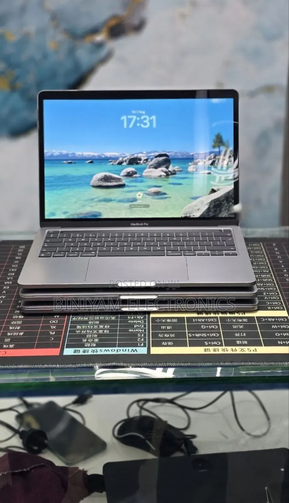 New Laptop Apple MacBook Pro 2020 M1 8GB Apple M1 Pro SSD 512GB