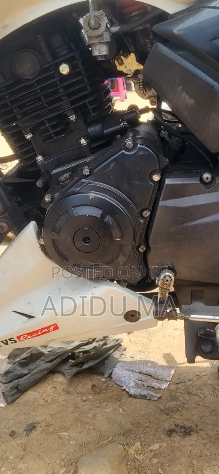 TVS Apache 180 RTR 2020 White