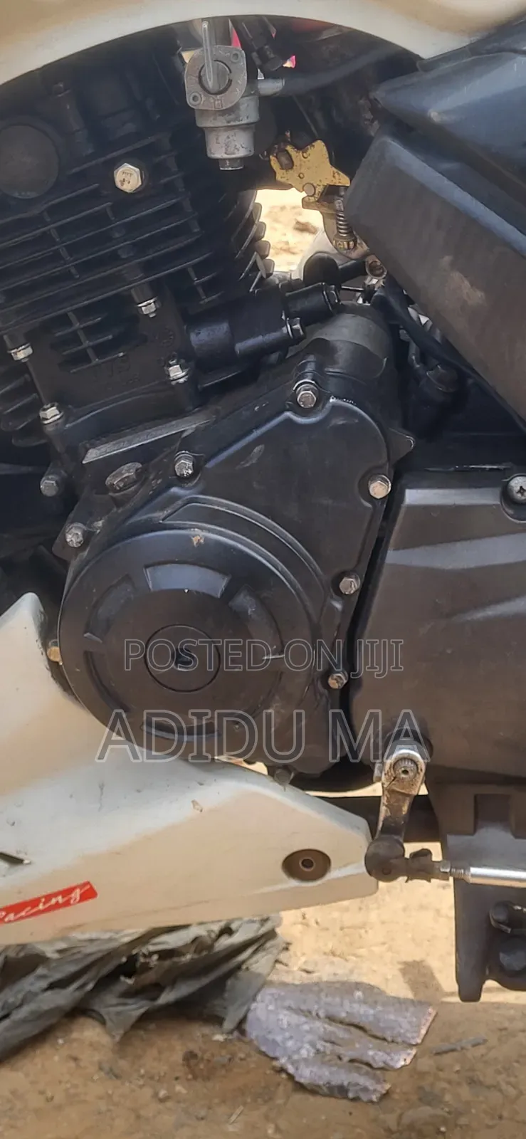 TVS Apache 180 RTR 2020 White