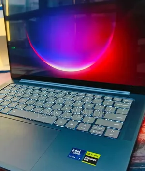 New Laptop Lenovo 16GB Intel Core Ultra 7 SSD 512GB