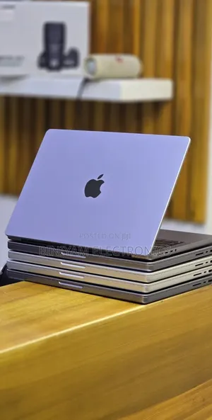 New Laptop Apple MacBook Pro 2020 M1 16GB Apple M1 Pro SSD 512GB