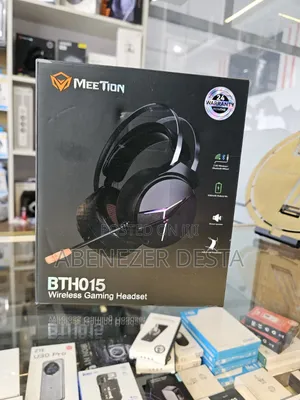 Meetion BTH015, a Stereo Tri-Mode Wireless Gaming Headset.