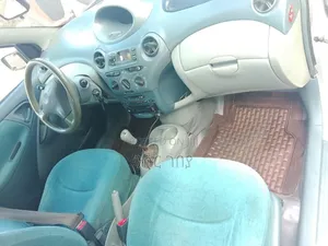 Toyota Vitz 1999 Silver