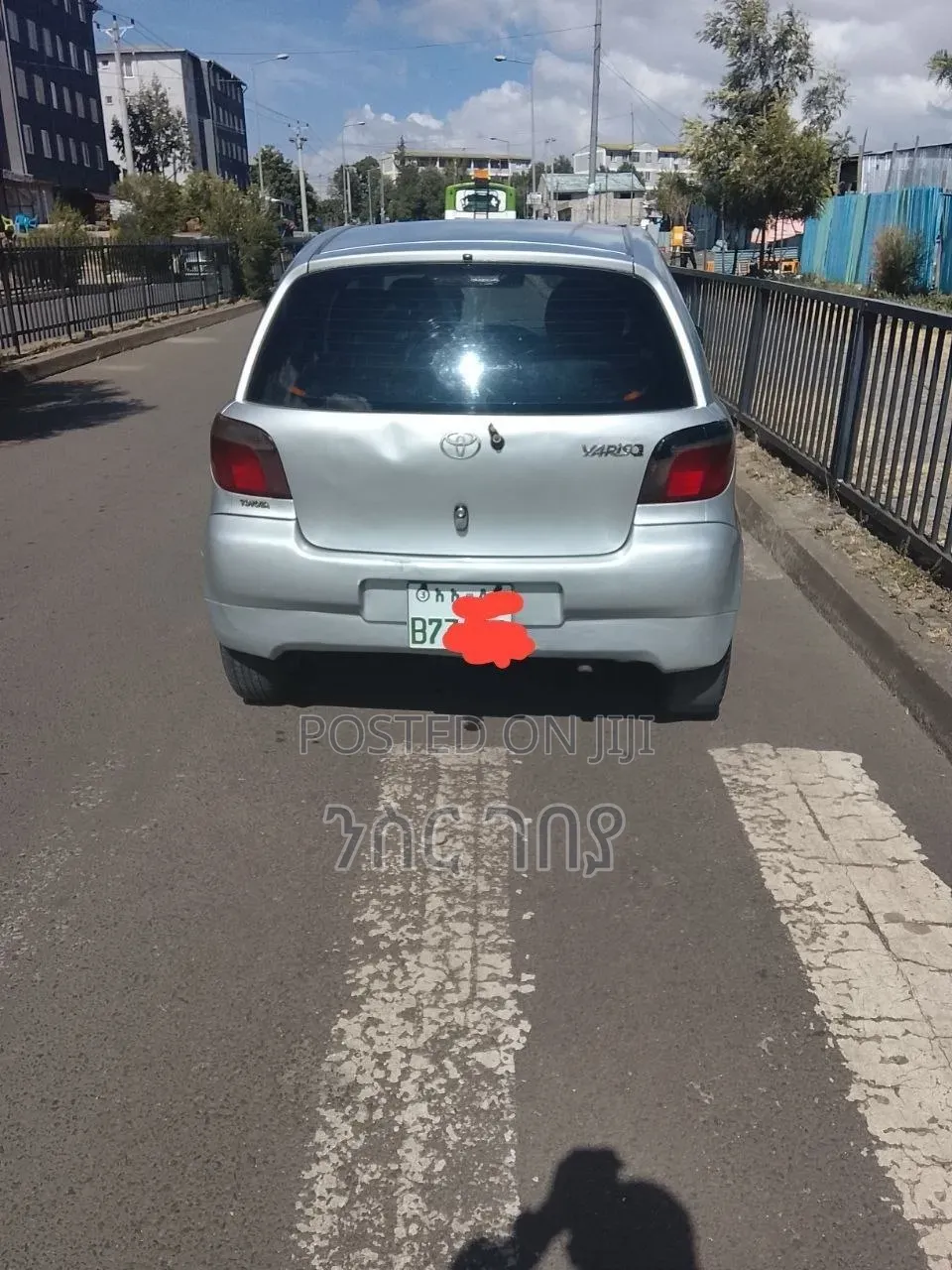 Toyota Vitz 1999 Silver