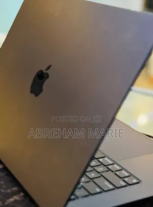 New Laptop Apple MacBook Air 2024 M3 8GB Apple M3 SSD 256GB