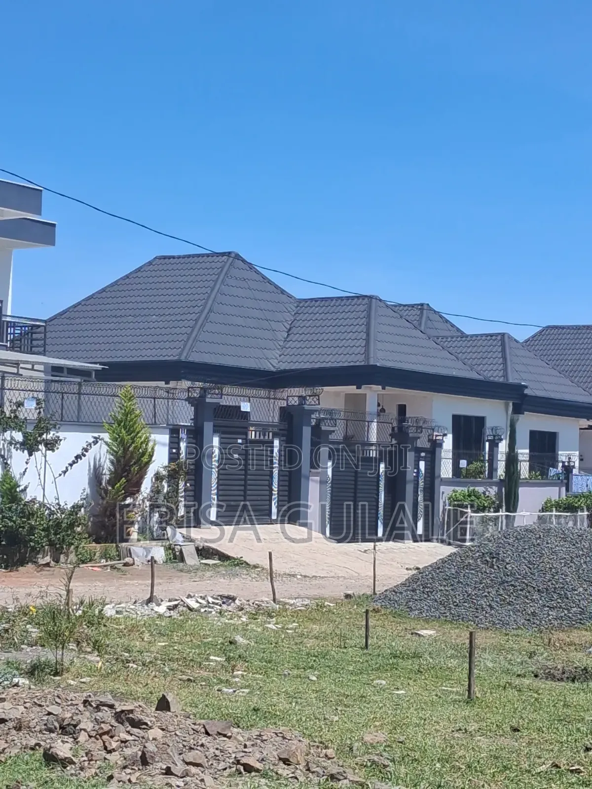 Furnished 6bdrm Farm House in Oromia-Finfinne for sale