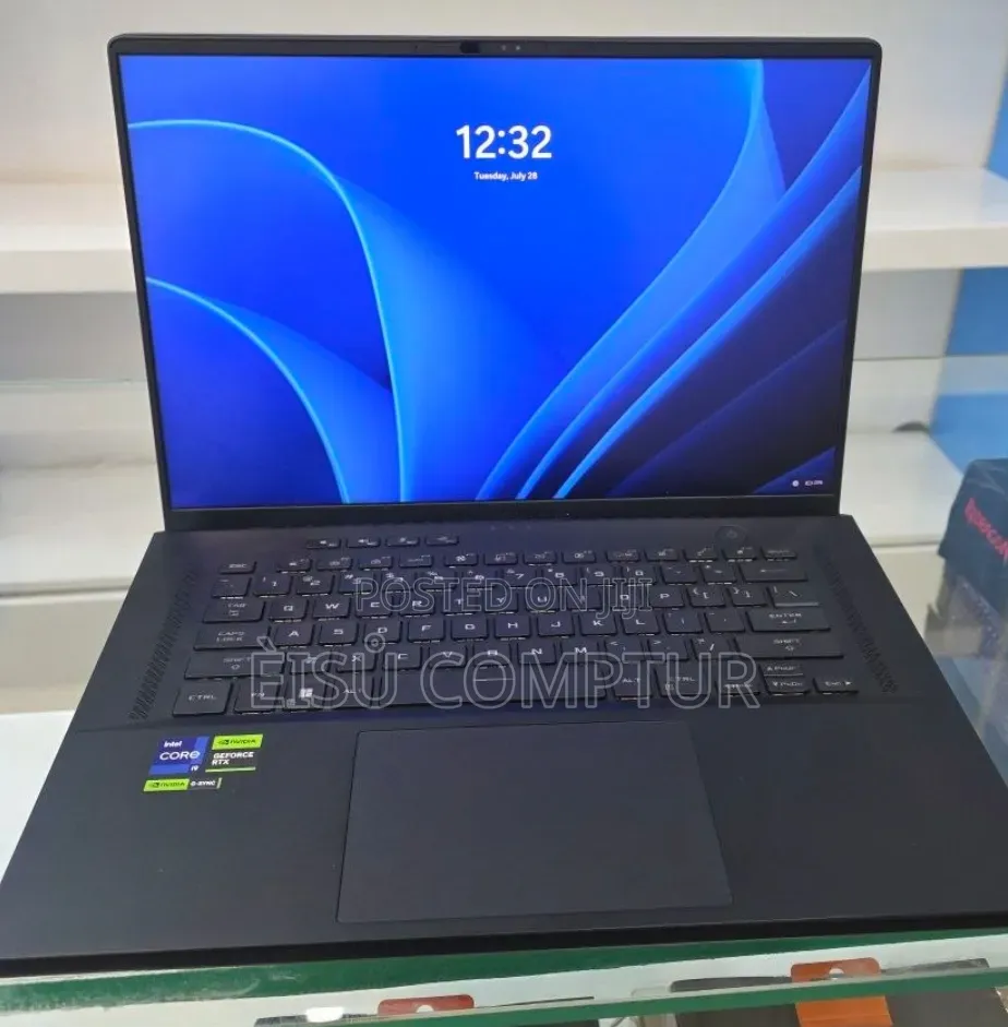 New Laptop Asus ROG Strix G15 16GB Intel Core i9 SSD 1T
