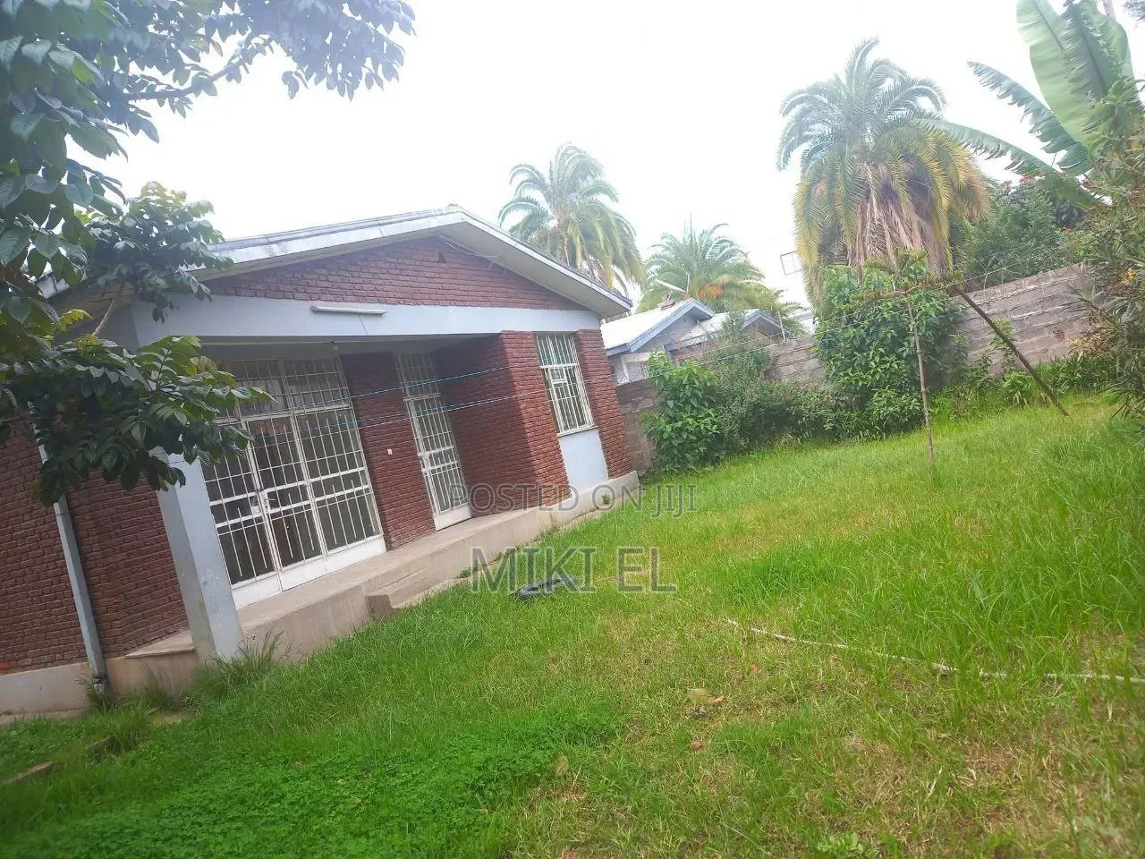 Furnished 4bdrm Villa in Ayat, Bole for sale