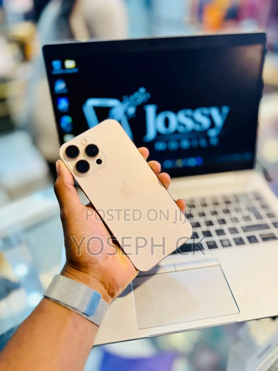 New Apple iPhone 16 Pro Max 256 GB Gold