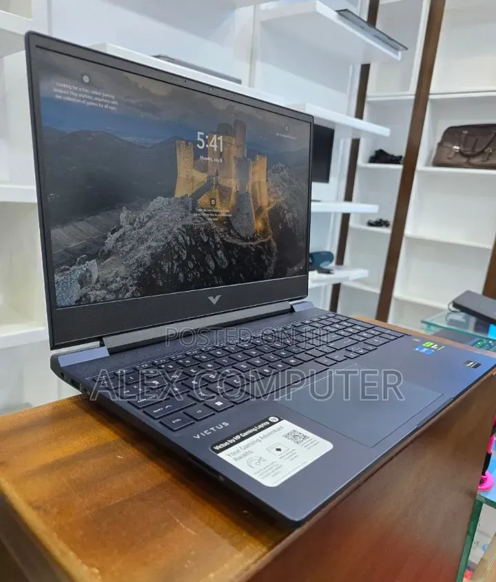 New Laptop HP Victus 15 16GB Intel Core i5 SSD 512GB