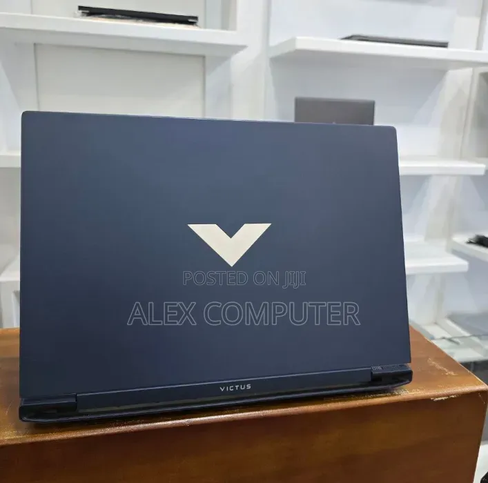 New Laptop HP Victus 15 16GB Intel Core i5 SSD 512GB