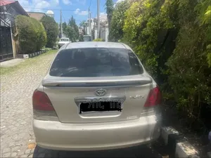 Toyota Platz 2005 Silver
