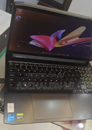 New Laptop Lenovo Ideapad 3 16GB Intel Core i5 SSD 512GB