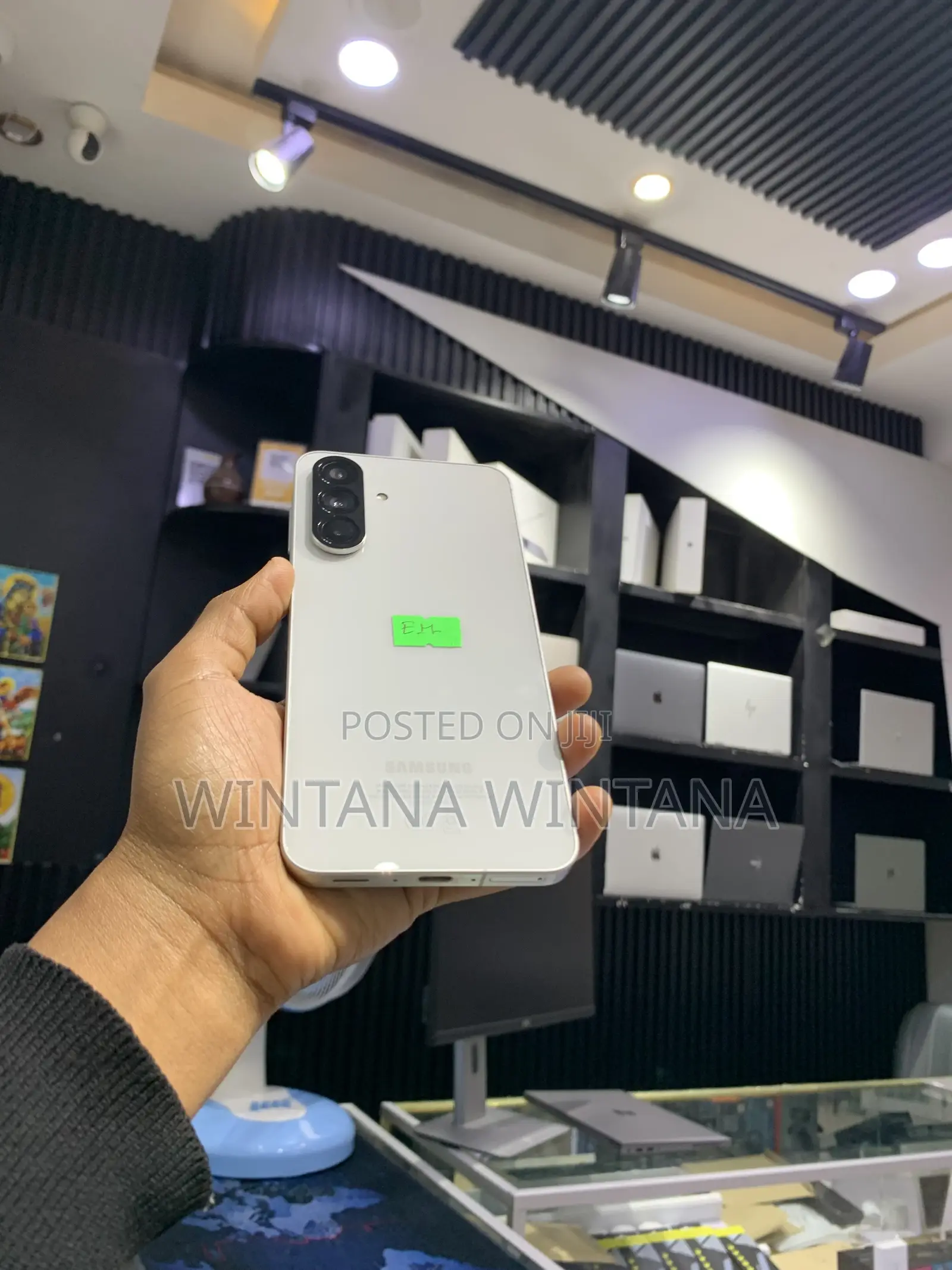 New Samsung Galaxy A56 256 GB White