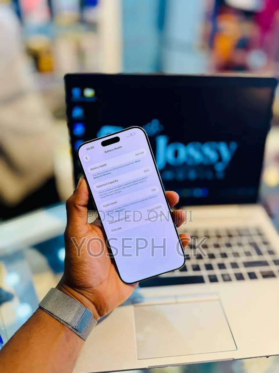 New Apple iPhone 16 Pro Max 256 GB Gold