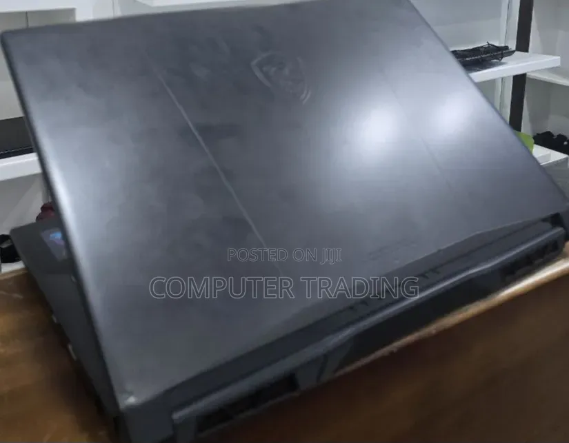 New Laptop MSI Katana 15 16GB AMD Ryzen 7 SSD 1T