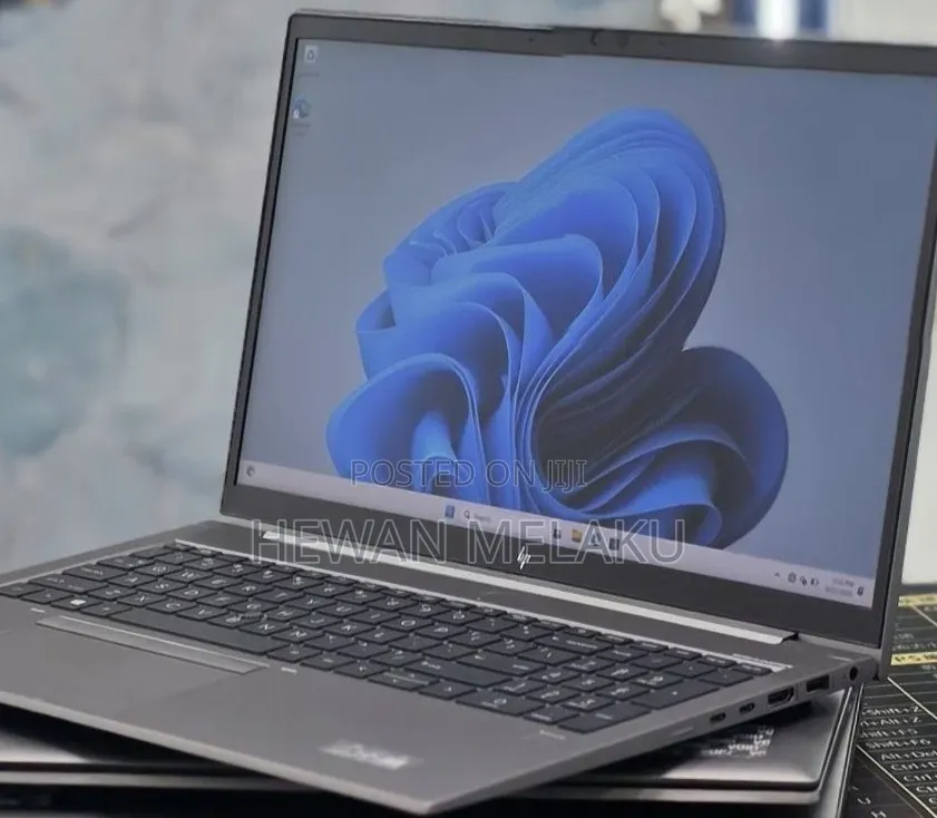 New Laptop HP ZBook 15 16GB Intel Core i5 SSD 512GB