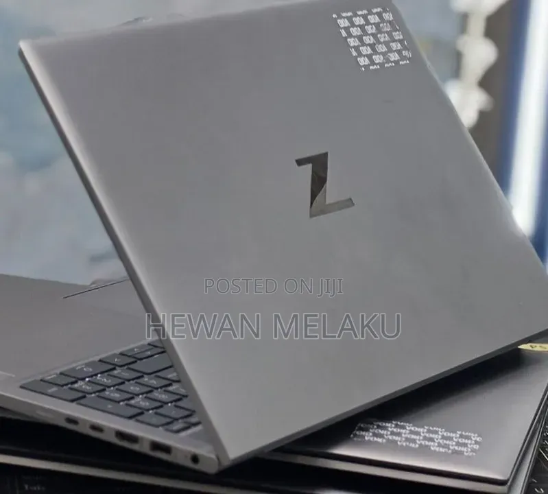 New Laptop HP ZBook 15 16GB Intel Core i5 SSD 512GB