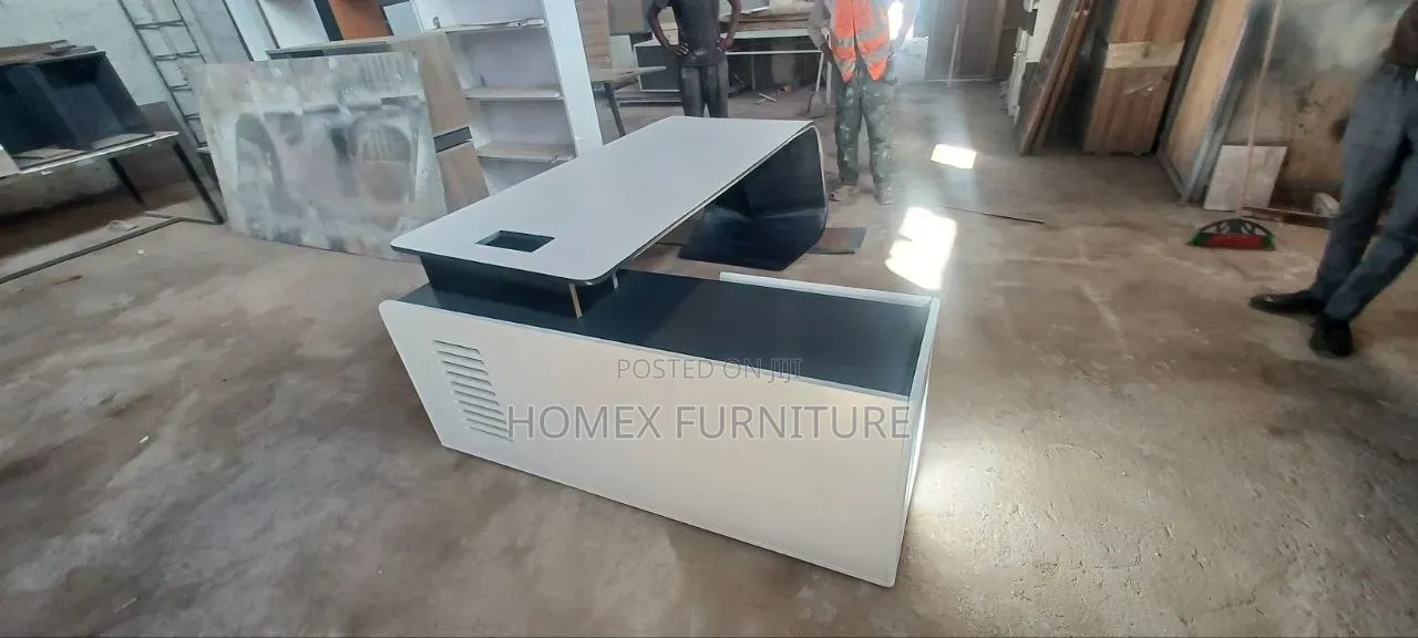 Managerial Desk | የማናጀር ጠረጴዛ