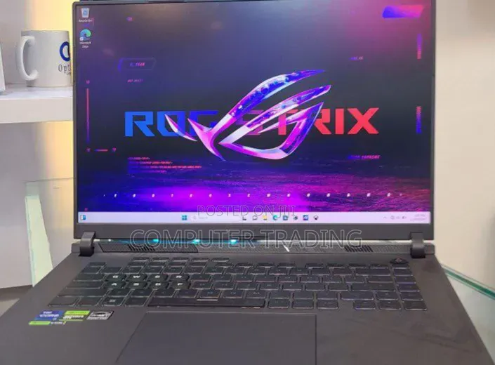 New Laptop Asus ROG Strix G16 G614 16GB Intel Core i7 SSD 1T