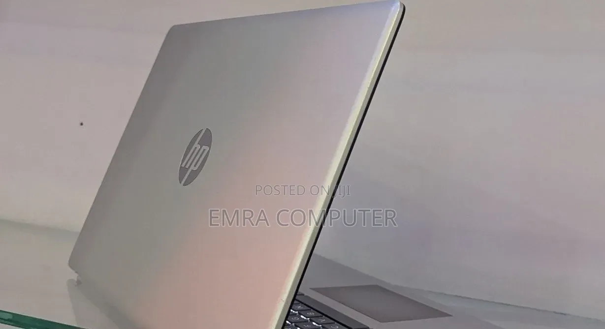 New Laptop HP 16GB Intel Core 5 SSD 512GB