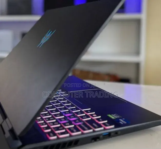 New Laptop Acer Predator Helios 300 16GB Intel Core i7 SSD 512GB