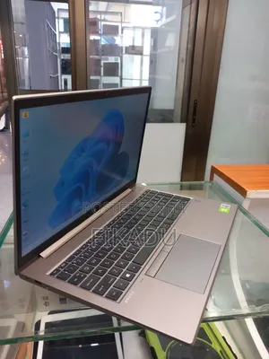New Laptop HP Zbook Studio G7 16GB Intel Core i7 SSD 512GB