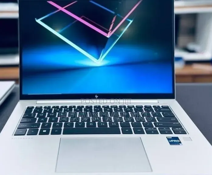 New Laptop HP EliteBook 840 G10 16GB Intel Core i7 SSD 512GB
