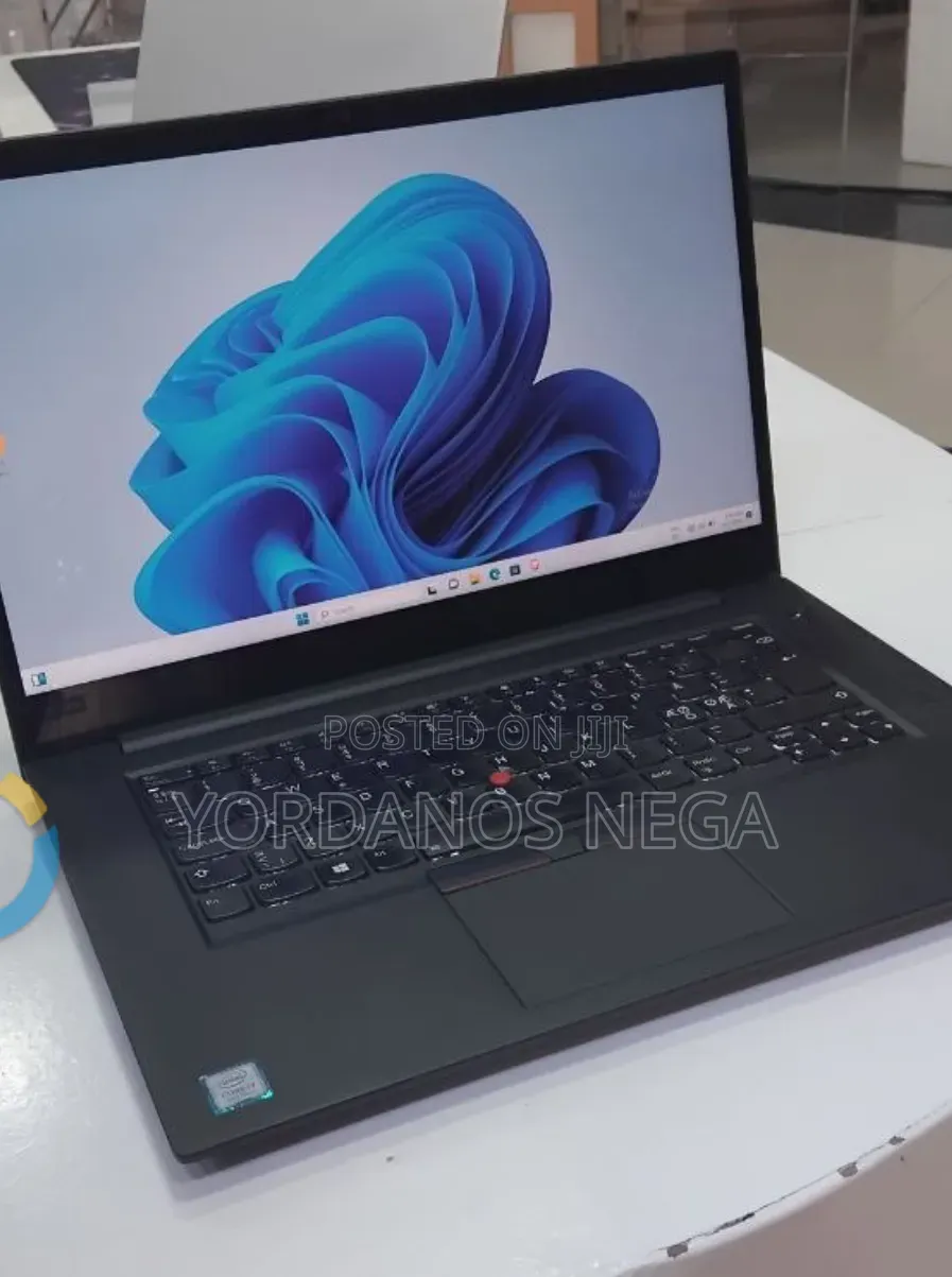 New Laptop Lenovo 16GB Intel Core i7 SSD 512GB