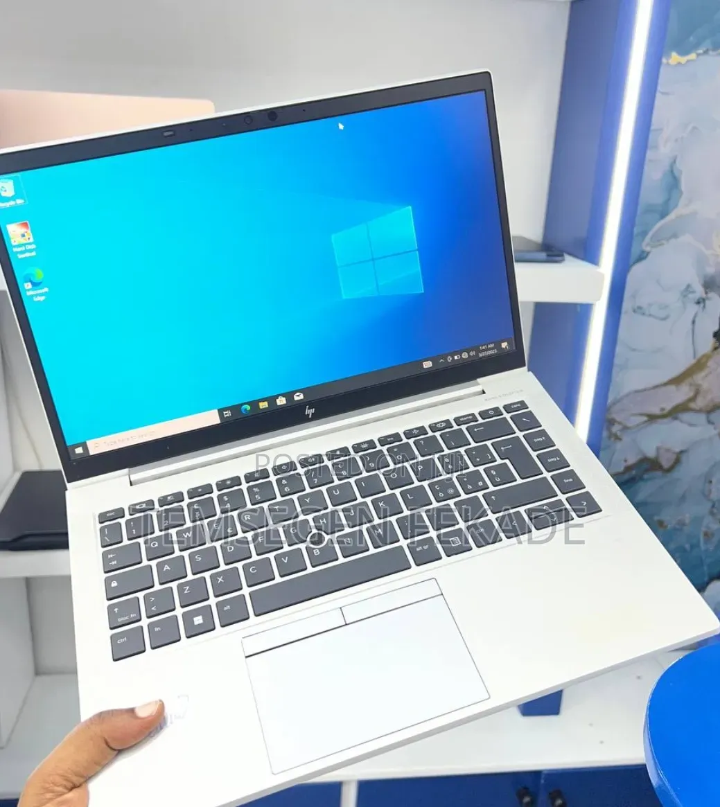 New Laptop HP EliteBook 845 G8 16GB AMD Ryzen 5 SSD 512GB