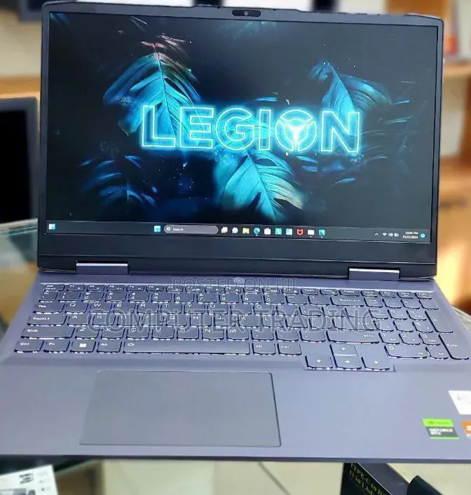 New Laptop Lenovo LOQ 15ARP9 16GB AMD Ryzen 7 SSD 512GB