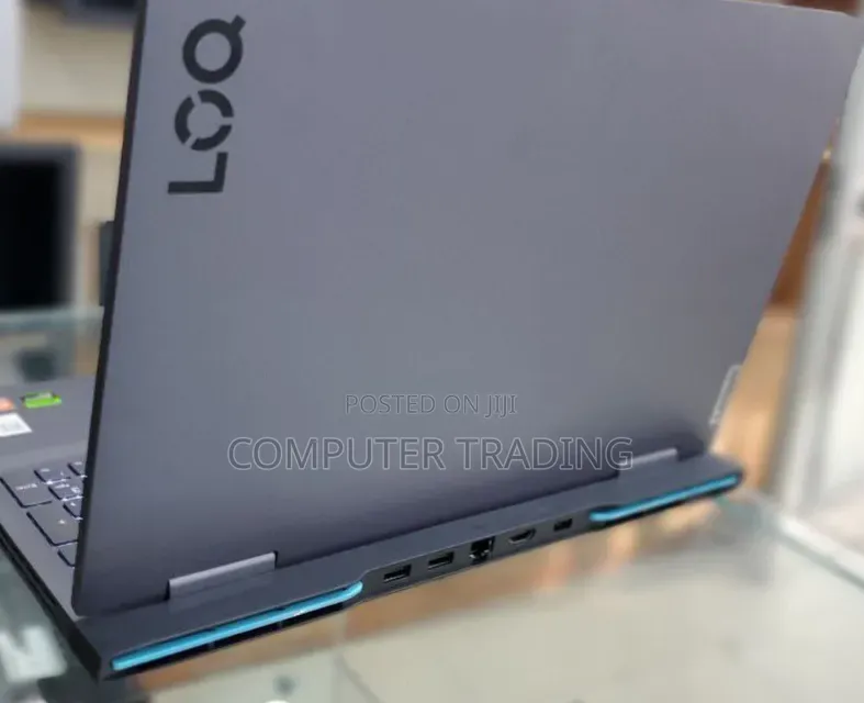 New Laptop Lenovo LOQ 15ARP9 16GB AMD Ryzen 7 SSD 512GB
