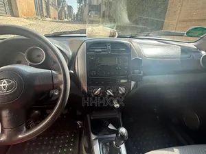 Toyota RAV4 1.8 2005 Silver