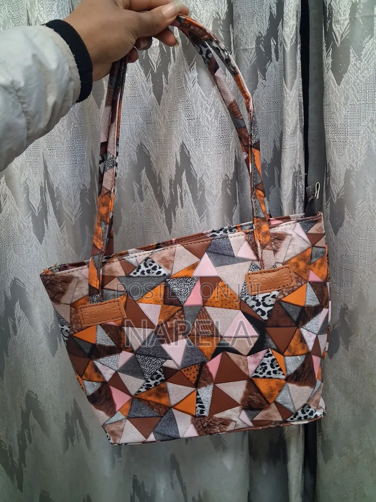 Elegant Women's Handbag – Multicolor Fashion Bag | NARÉLA