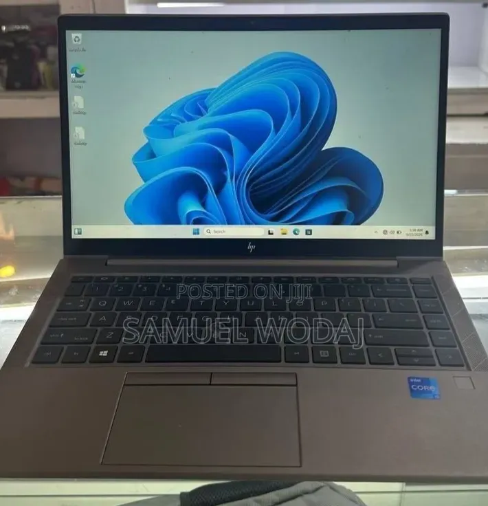New Laptop HP Pavilion 15 16GB Intel Core i7 SSD 512GB