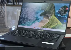 New Laptop Dell Latitude 7390 8GB Intel Core i5 SSD 256GB