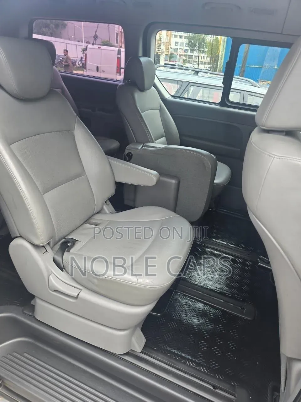 Hyundai Starex 2020 Silver