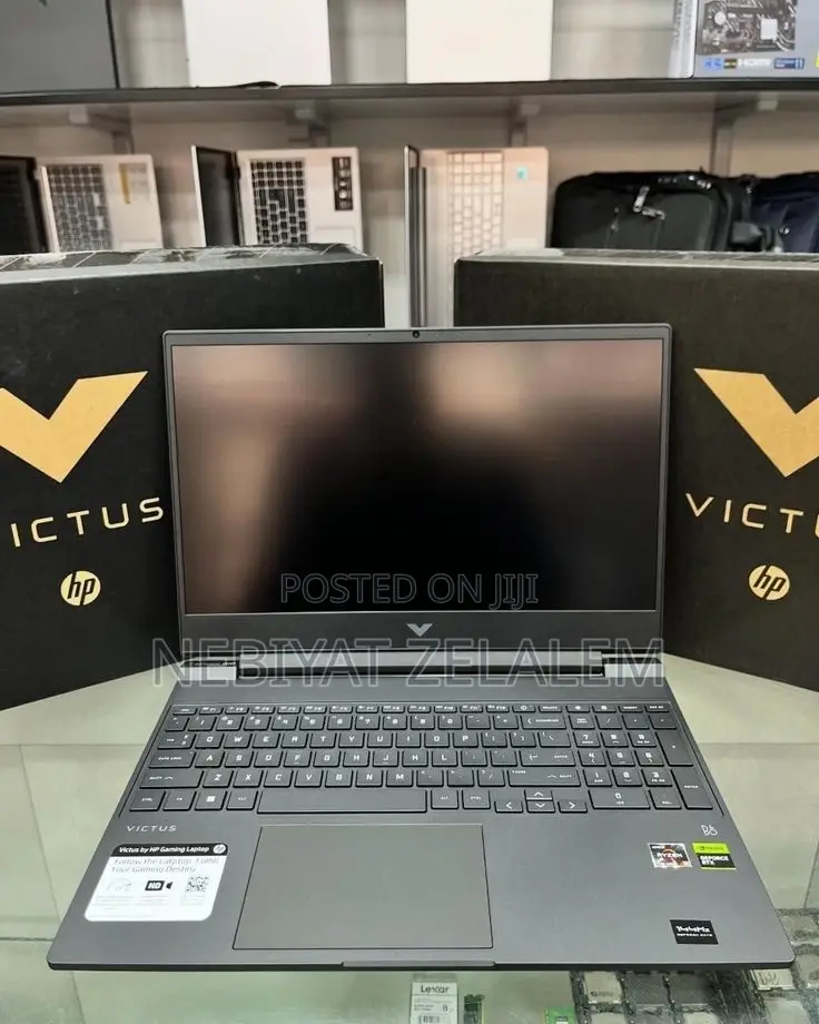 New Laptop HP Victus 15 16GB Intel Core i7 SSD 1T