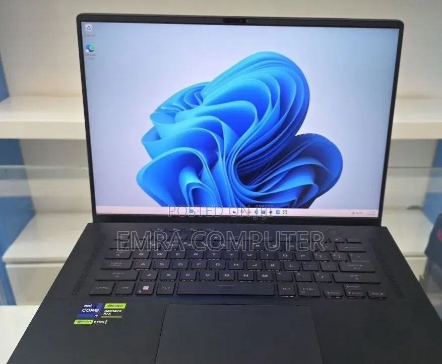 New Laptop Asus 16GB Intel Core i9 SSD 1T