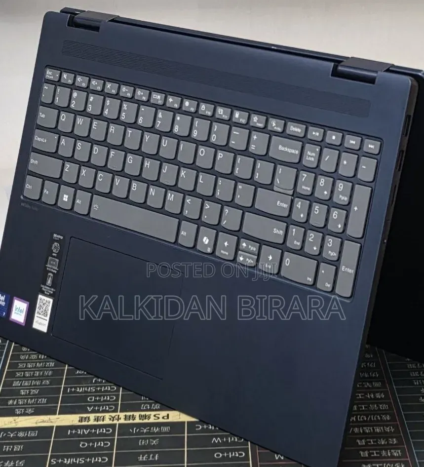 New Laptop Lenovo IdeaPad 520 32GB Intel Core Ultra 7 SSD 1T