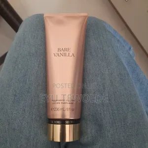 Victoria Secret Splash and Lotion (Vanilla Sent)
