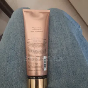 Victoria Secret Splash and Lotion (Vanilla Sent)