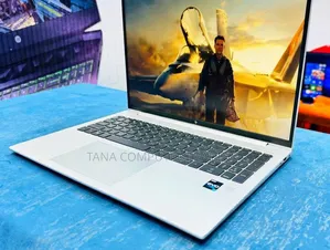 New Laptop HP EliteBook 860 G9 16GB Intel Core i7 SSD 512GB