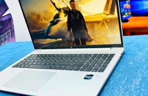 New Laptop HP EliteBook 860 G9 16GB Intel Core i7 SSD 512GB