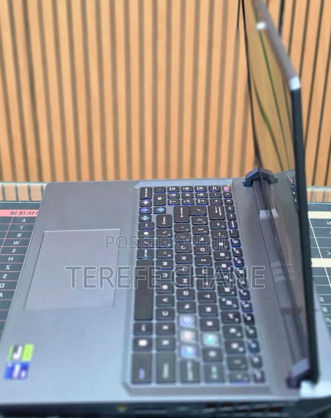 New Laptop MSI Vector 16 HX AI A2XWIG 32GB Intel Core i9 SSD 1T