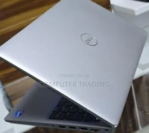 New Laptop Dell Precision 7720 32GB Intel Core i7 SSD 512GB