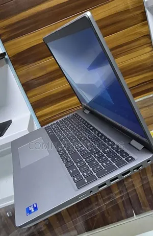 New Laptop Dell Precision 7720 32GB Intel Core i7 SSD 512GB