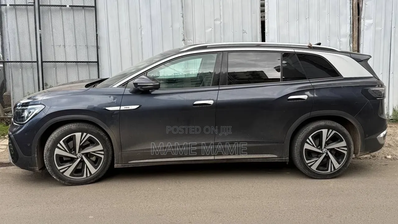 Volkswagen ID.6 2023 Gray