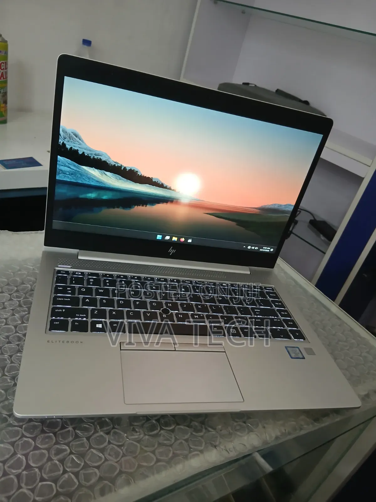 New Laptop HP EliteBook 840 G5 16GB Intel Core i5 SSD 512GB