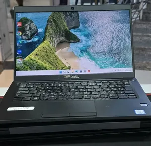 New Laptop Dell Latitude 7390 8GB Intel Core i5 SSD 256GB